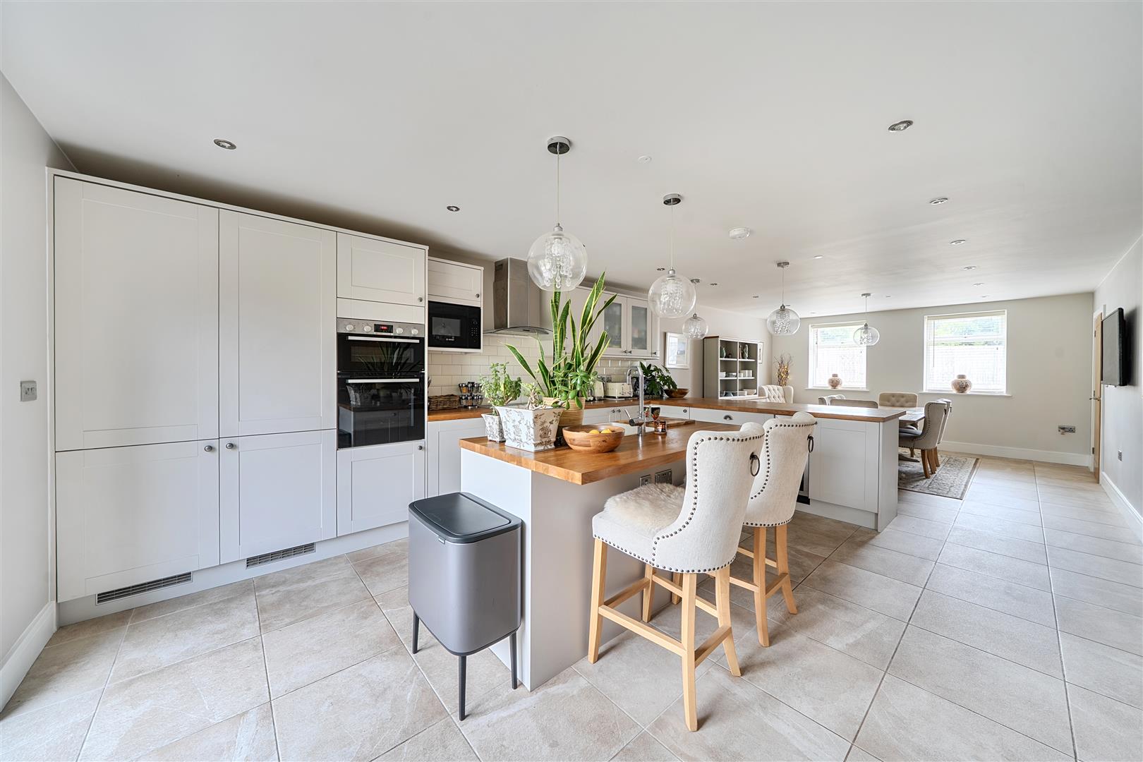 Bryn Road, Loughor, Swansea, SA4 6PG